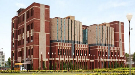 Amity School of Economics, Noida