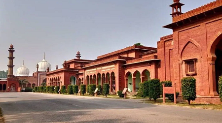 Aligarh Muslim University, Aligarh