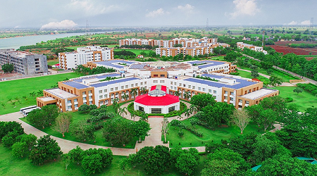 Holy Cross College, Tiruchirappalli