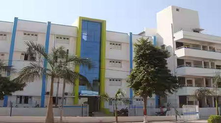 Anand Pharmacy College, Anand