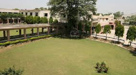 Banarsi Dass Arya Girls College, Jalandhar